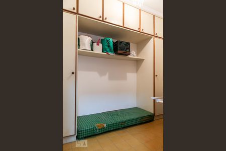 Apartamento para alugar com 380m², 4 quartos e 4 vagasQuarto de serviço