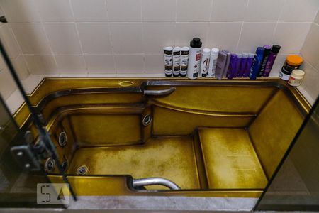 Apartamento para alugar com 380m², 4 quartos e 4 vagasBanheiro da suíte 2