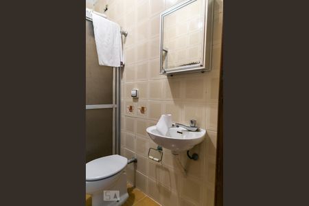 Apartamento para alugar com 380m², 4 quartos e 4 vagasBanheiro de serviço