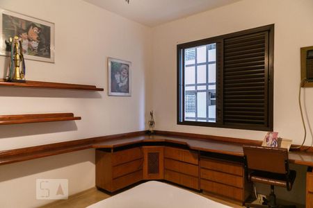 Apartamento para alugar com 380m², 4 quartos e 4 vagasQuarto