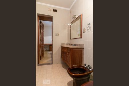 Apartamento para alugar com 380m², 4 quartos e 4 vagasBanheiro da suíte