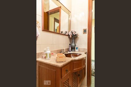 Apartamento para alugar com 380m², 4 quartos e 4 vagasLavabo