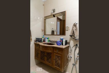 Apartamento para alugar com 380m², 4 quartos e 4 vagasBanheiro da suíte 2