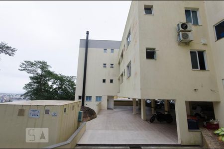 Apartamento para alugar com 50m², 2 quartos e 1 vagaFachada do bloco