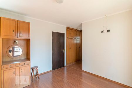 Quarto 1 Suíte de casa para alugar com 3 quartos, 220m² em Vila Bastos, Santo André