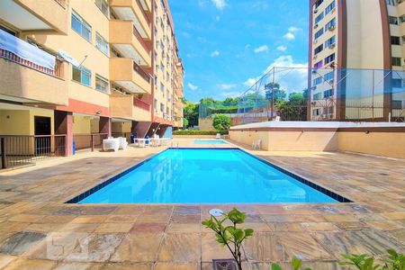 Apartamento à venda com 78m², 3 quartos e 1 vagaÁrea comum - Piscina