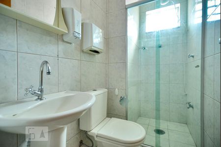 Casa à venda com 180m², 4 quartos e 2 vagasBanheiro