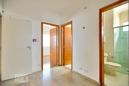 Corredor de casa à venda com 4 quartos, 180m² em Perdizes, São Paulo