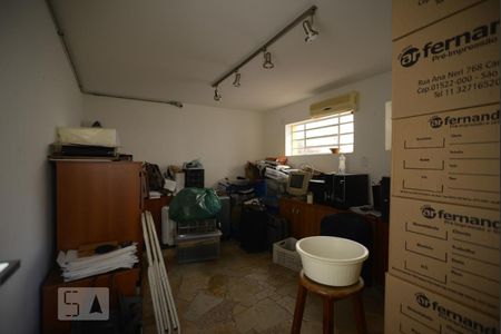 Casa à venda com 180m², 4 quartos e 2 vagasQuarto-garagem