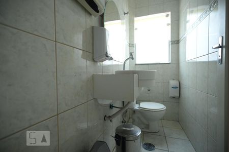 Casa à venda com 180m², 4 quartos e 2 vagasBanheiro