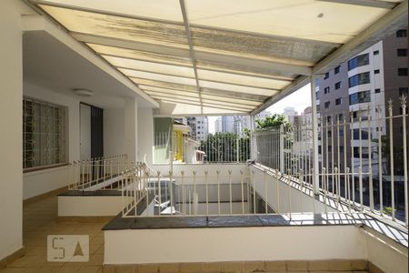 Casa à venda com 180m², 4 quartos e 2 vagasvaranda