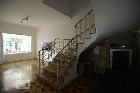 Casa à venda com 180m², 4 quartos e 2 vagasSala