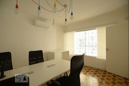 Casa à venda com 180m², 4 quartos e 2 vagasQuarto 4