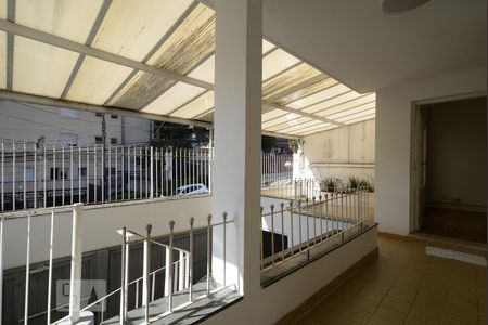 Casa à venda com 180m², 4 quartos e 2 vagasvaranda