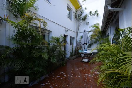Casa à venda com 180m², 4 quartos e 2 vagasQuintal