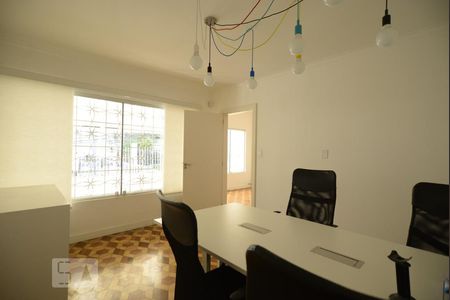 Casa à venda com 180m², 4 quartos e 2 vagasQuarto 4