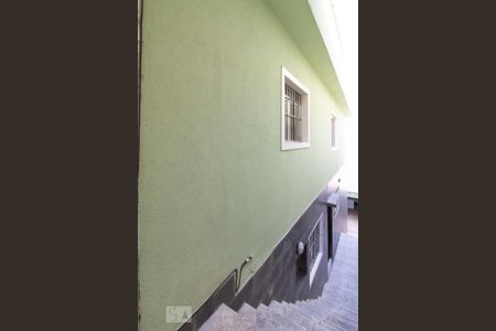 Casa à venda com 250m², 6 quartos e 2 vagasCorredor lateral externo