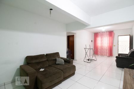 Casa à venda com 250m², 6 quartos e 2 vagasSala