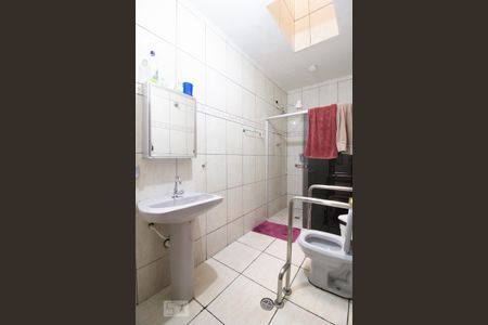 Casa à venda com 250m², 6 quartos e 2 vagasBanheiro