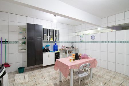 Casa à venda com 250m², 6 quartos e 2 vagasCozinha