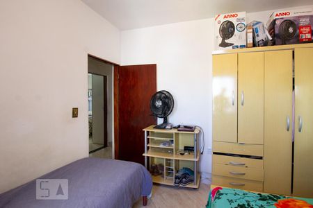 Casa à venda com 250m², 6 quartos e 2 vagasQuarto 3