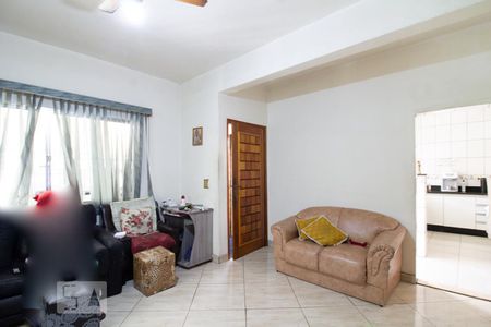 Casa à venda com 250m², 6 quartos e 2 vagasSala