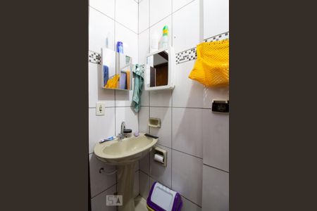 Casa à venda com 250m², 6 quartos e 2 vagasBanheiro