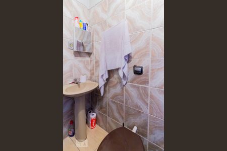 Casa à venda com 250m², 6 quartos e 2 vagasBanheiro