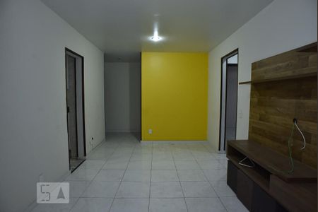 Sala de apartamento para alugar com 2 quartos, 75m² em Tanque, Rio de Janeiro