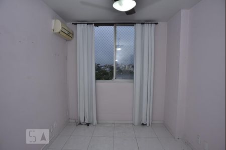 Quarto 2 de apartamento para alugar com 2 quartos, 75m² em Tanque, Rio de Janeiro