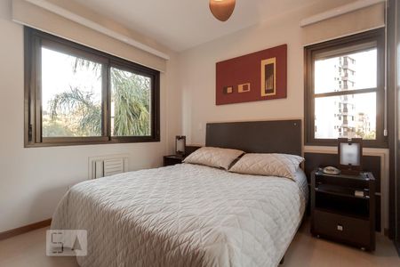 Suíte de apartamento para alugar com 3 quartos, 132m² em São João, Porto Alegre