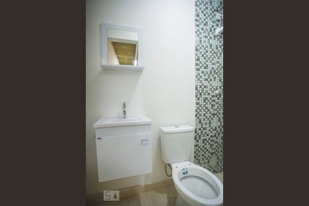 Studio para alugar com 24m², 1 quarto e sem vaga Studio para alugar com 24m², 1 quarto e sem vagaBanheiro