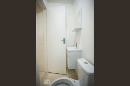 Studio para alugar com 24m², 1 quarto e sem vaga Studio para alugar com 24m², 1 quarto e sem vagaBanheiro