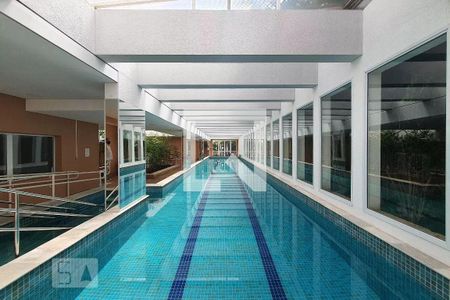 Studio para alugar com 38m², 1 quarto e 1 vaga Studio para alugar com 38m², 1 quarto e 1 vagaPiscina