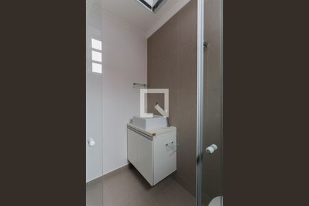 Banheiro da suíte de casa para alugar com 2 quartos, 40m² em Lauzane Paulista, São Paulo