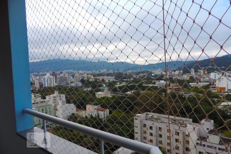 Sala - Vista de apartamento para alugar com 2 quartos, 76m² em Carvoeira, Florianópolis