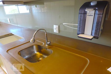 Cozinha de apartamento para alugar com 2 quartos, 76m² em Carvoeira, Florianópolis