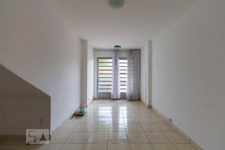 Sala de casa para alugar com 2 quartos, 70m² em Planalto Paulista, São Paulo