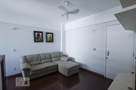 Sala de kitnet/studio para alugar com 1 quarto, 40m² em Setor Oeste, Goiânia