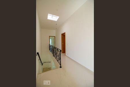 Casa à venda com 250m², 3 quartos e 5 vagasEscada