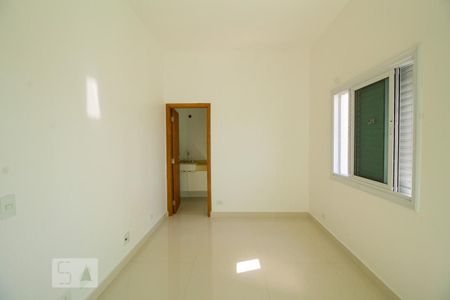 Casa à venda com 250m², 3 quartos e 5 vagasSuíte 3