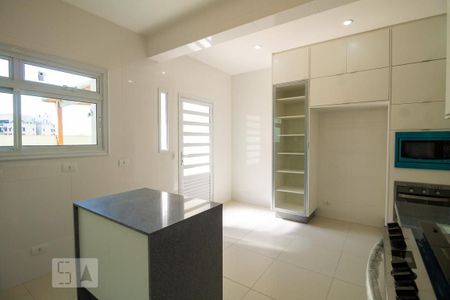 Casa à venda com 250m², 3 quartos e 5 vagasCozinha 