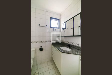 Apartamento para alugar com 110m², 3 quartos e 2 vagas Apartamento para alugar com 110m², 3 quartos e 2 vagasBanheiro da Suíte