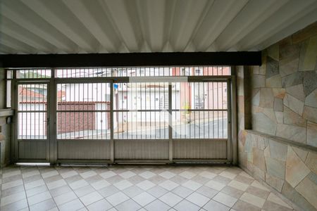 Vista da sala de casa à venda com 4 quartos, 176m² em Chora Menino, São Paulo