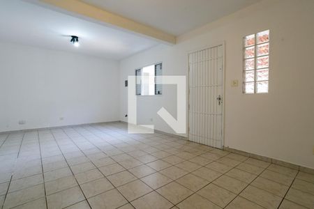 Casa à venda com 176m², 4 quartos e 1 vaga Casa à venda com 176m², 4 quartos e 1 vagaEdícula - Quarto