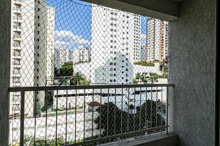 Varanda de apartamento para alugar com 1 quarto, 40m² em Super Quadra Morumbi, São Paulo