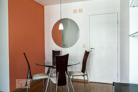 Sala de apartamento para alugar com 1 quarto, 40m² em Super Quadra Morumbi, São Paulo