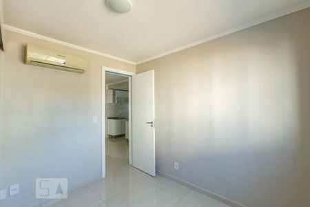 Quarto 1 de apartamento para alugar com 2 quartos, 56m² em Vila Nova, Porto Alegre