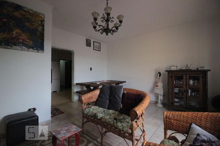 Sala de casa à venda com 3 quartos, 280m² em Vila Palmeiras, São Paulo