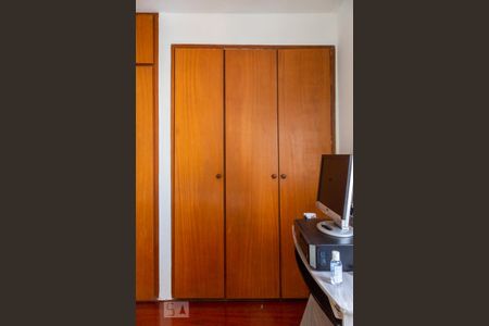 Quarto 3 de apartamento à venda com 3 quartos, 100m² em Vila Olímpia, São Paulo